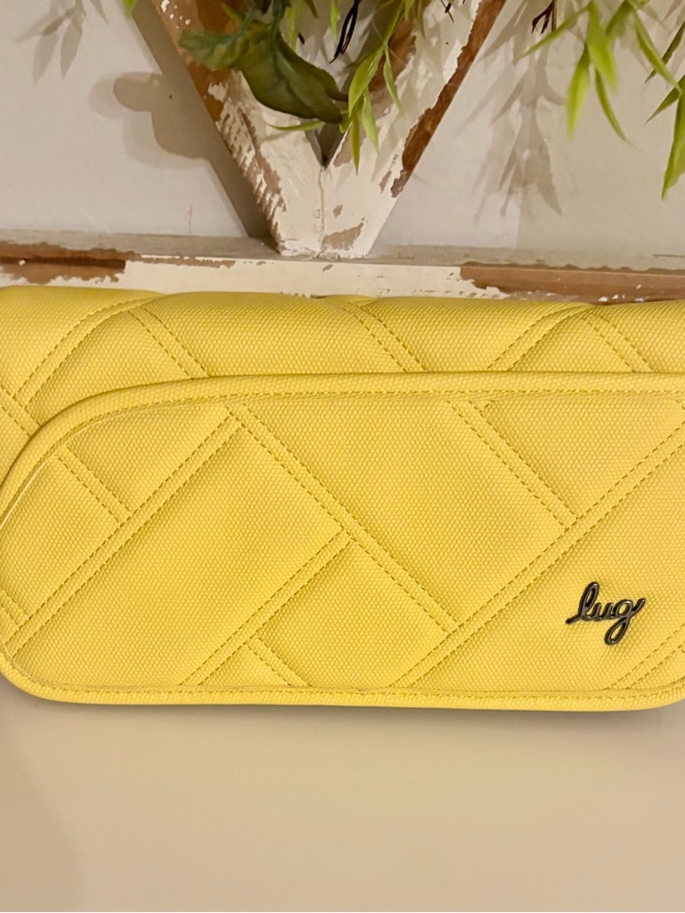 Lug Tango Matte Luxe - Banana